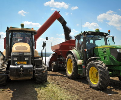 De ce sa depozitezi graul in silobag-urile Grain Bags