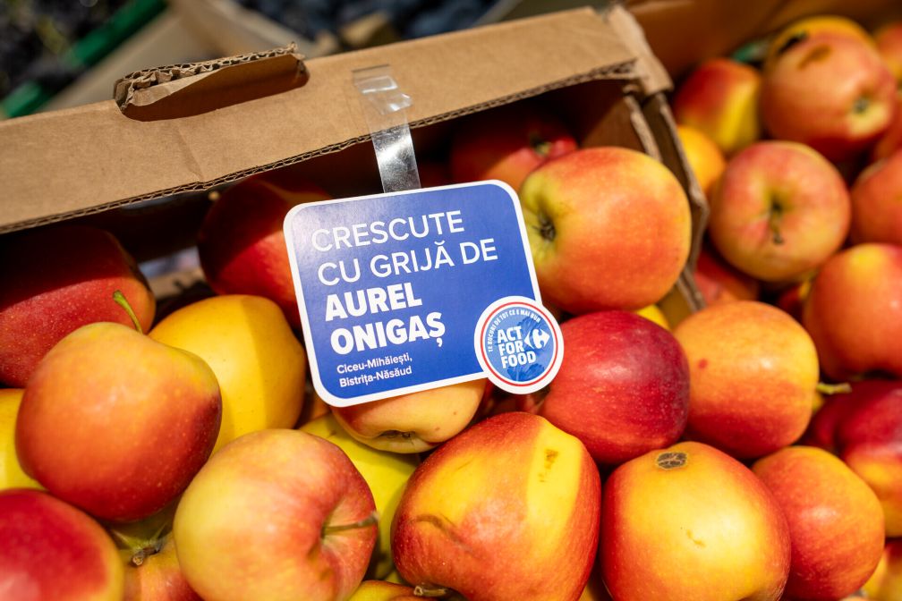 Programul Grădina Noastră Carrefour se extinde: fructe românești din comuna Ciceu-Mihăiești
