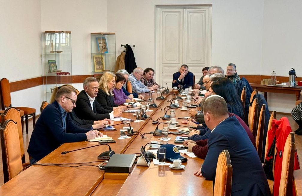 Dialog strategic la Ministerul Agriculturii: Subvenții pentru tineretul ovin și noi reglementări privind pășunatul