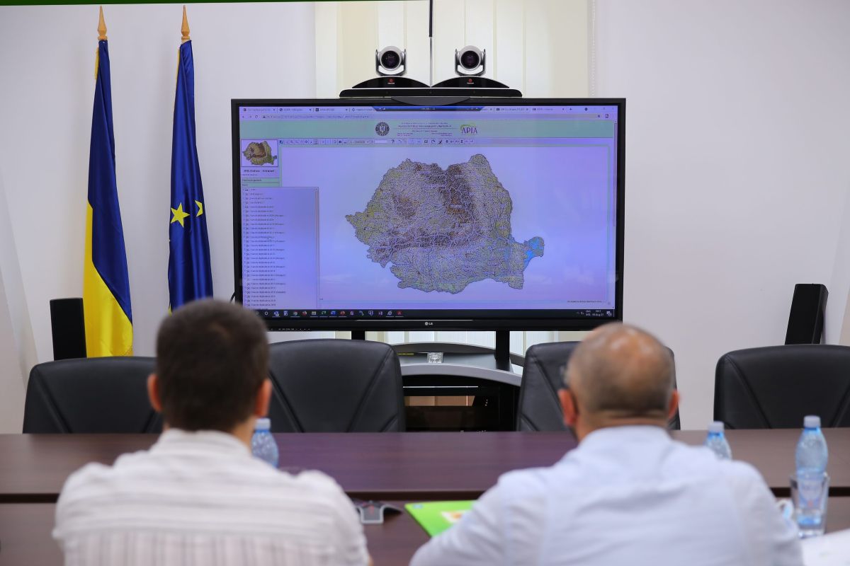 Fermieri taxați la primării: 10 lei per parcelă pentru digitalizarea suprafețelor agricole