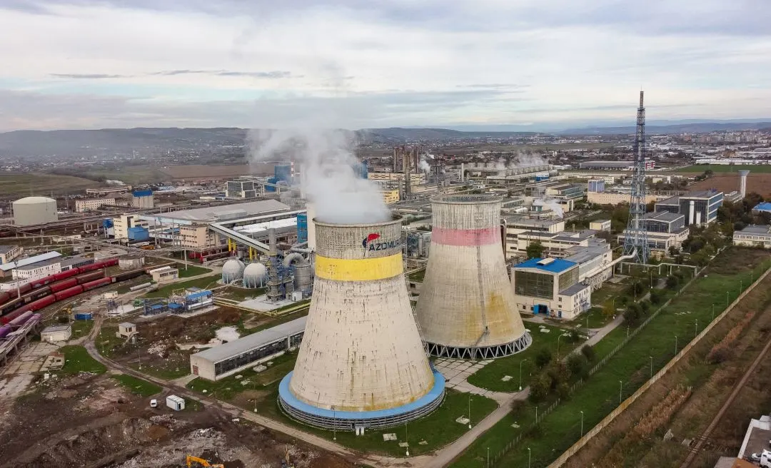 Industria românească de îngrășăminte în genunchi!