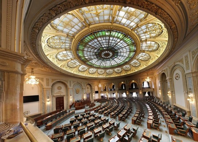 Azomureș, salvat printr-un proiect de lege adoptat de Senat care clasifică industria îngrășămintelor „infrastructură critică națională”