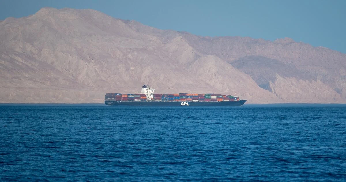 Traficul maritim în Strâmtoarea Ormuz rămâne blocat, în pofida armistițiului