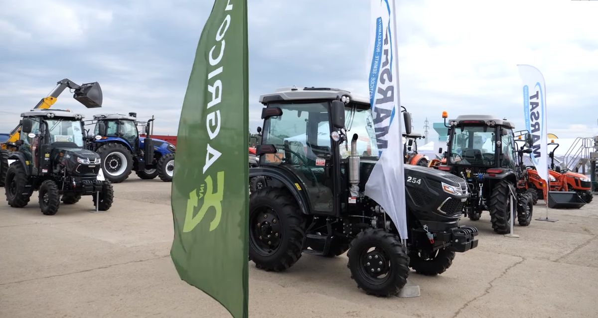 Tractor nou de 10.000 de euro, adus din China la MoldAgro 2026