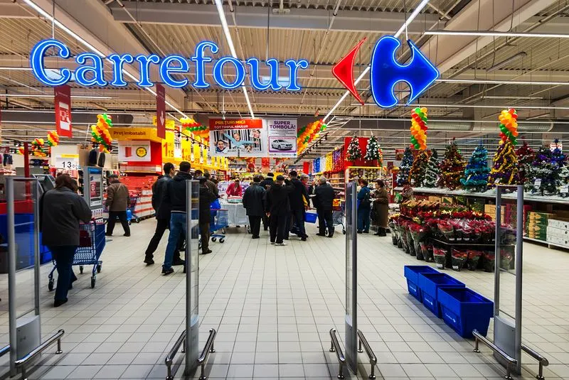 Undă verde pentru megatranzacția din retail: Pavăl Holding primește avizul pentru preluarea Carrefour România